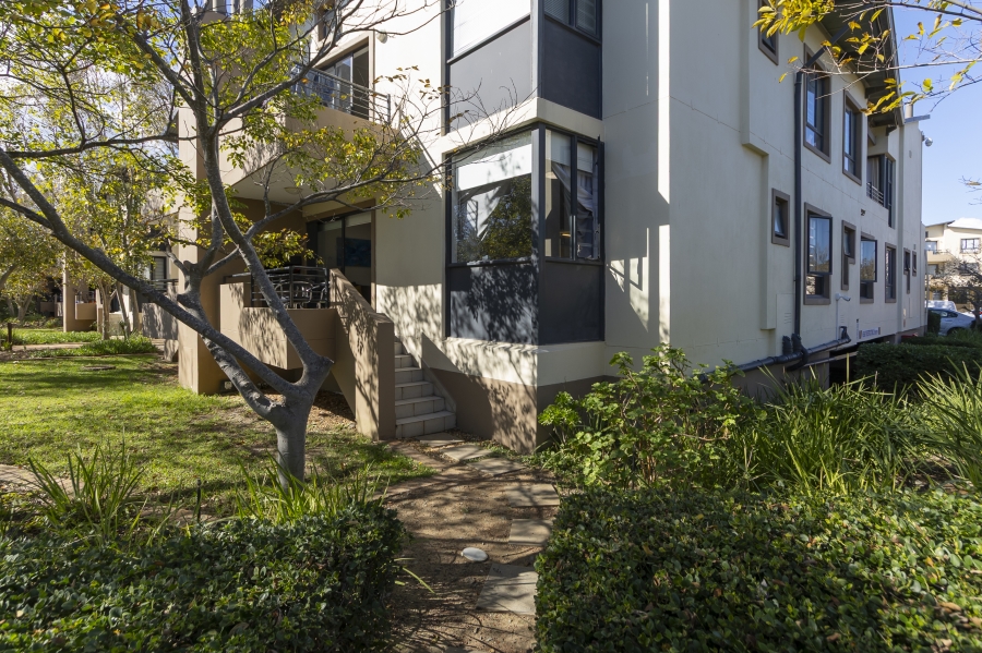 3 Bedroom Property for Sale in Somerset West Mall Triangle Western Cape